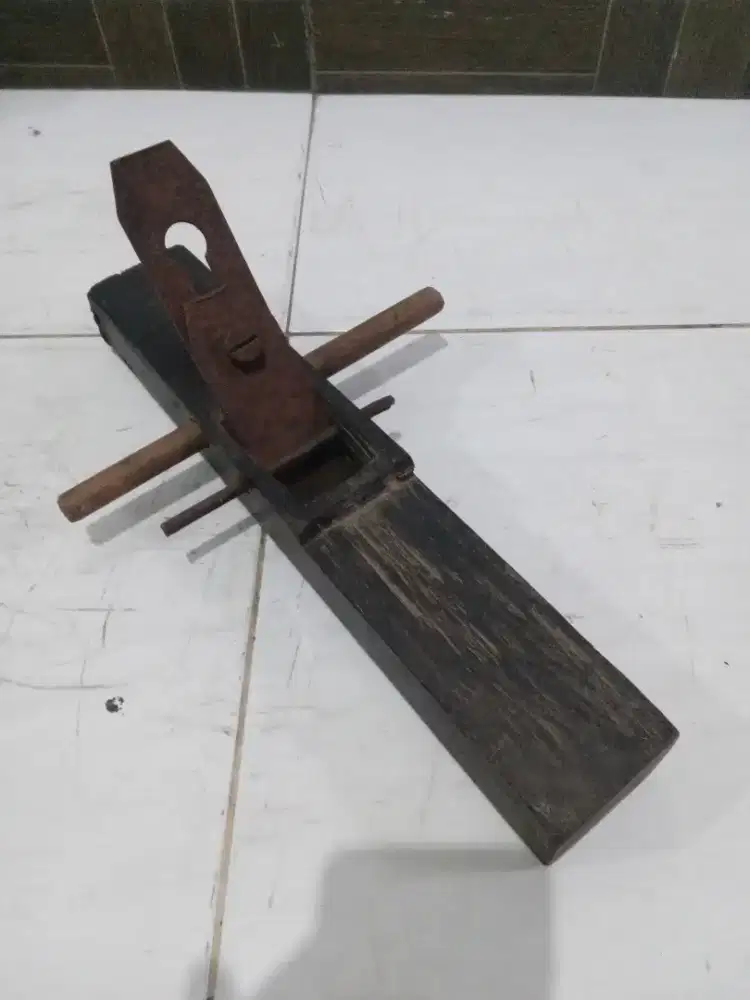 Ketam kayu tua serutan kayu jadul koleksi antik pajangan lawas klasik