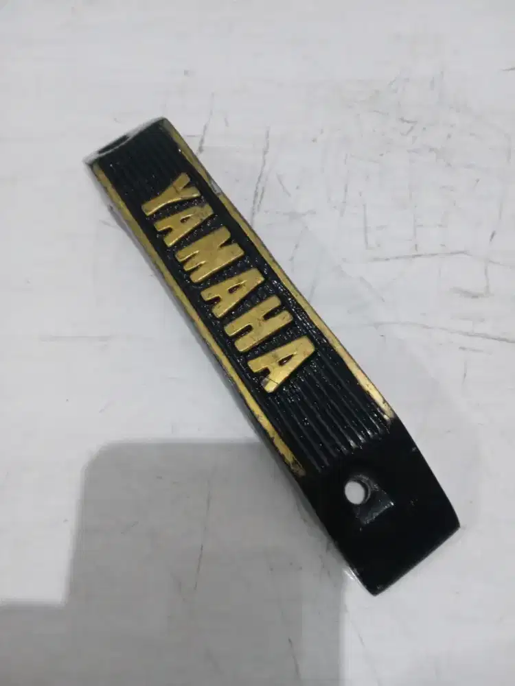 Emblem kumis YAMAHA RX KING
