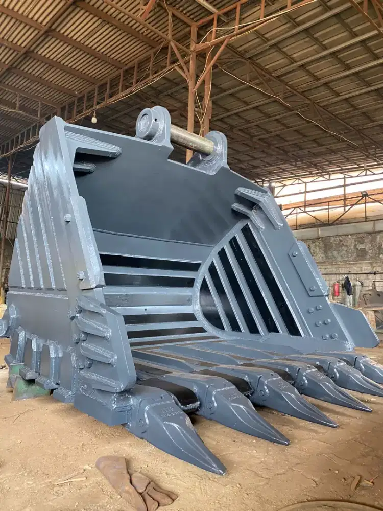 Supplier bucket dan guide track Excavator semua merk