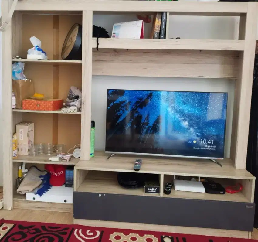 Kabinet TV Besar Informa