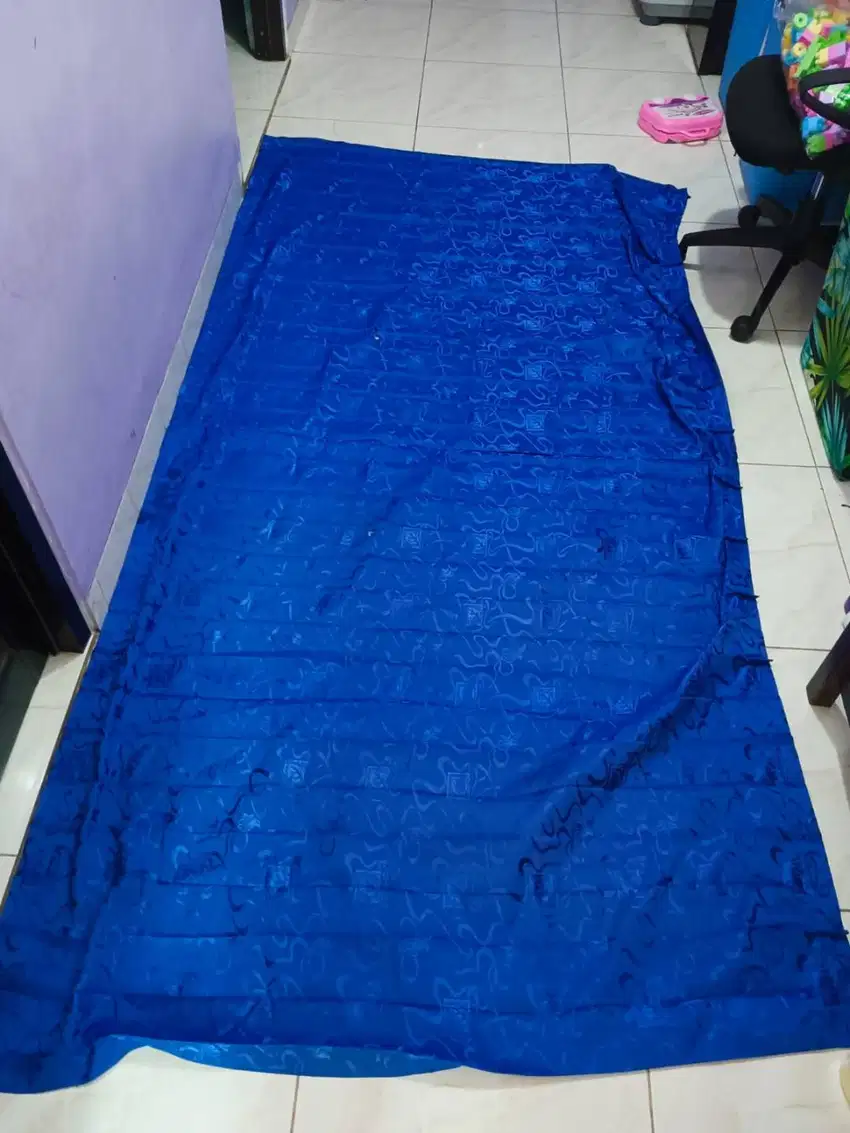 Korden warna Biru L104 x T52 cm