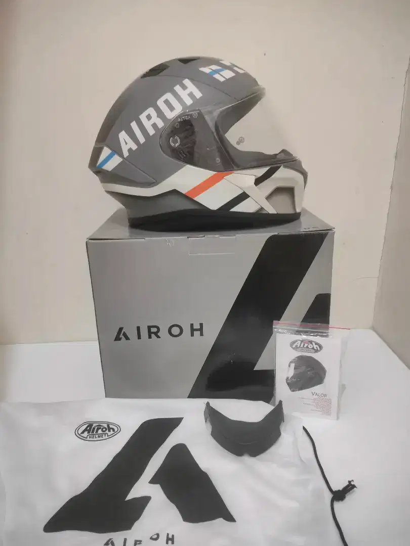 Helm Full face AIROH VALOR CRAFT MATT SIZE M