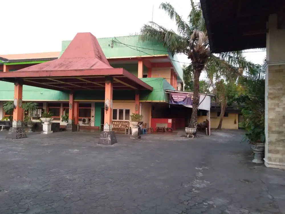 Disewakan Gedung Perkantoran,Toko /Ruang usaha