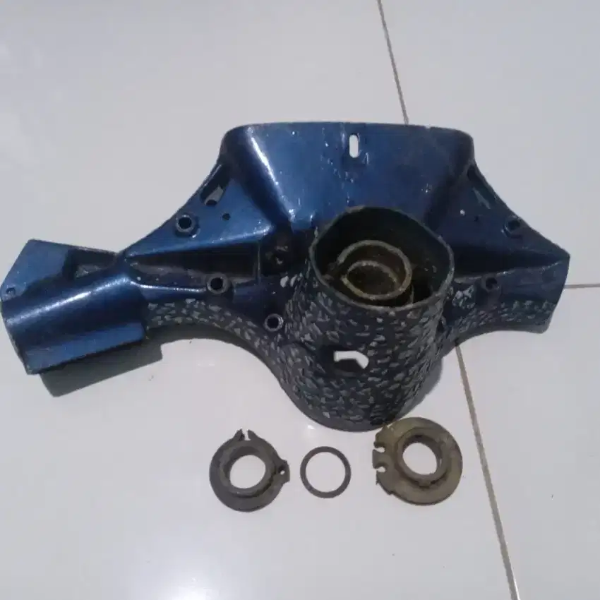 Batok stang bawah vespa px ps sperpart motor vespa klasik