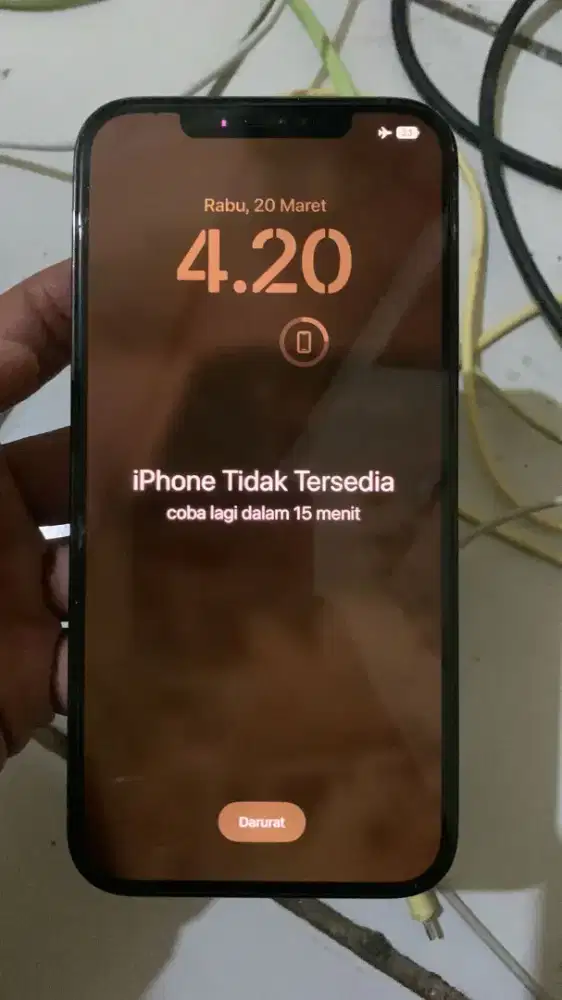 Dicari untuk di beli iphone terkunci lock icloud