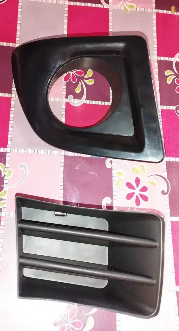 Cover ring Foglamp dan kisi2 (KANAN) avanza xenia 2007-2011