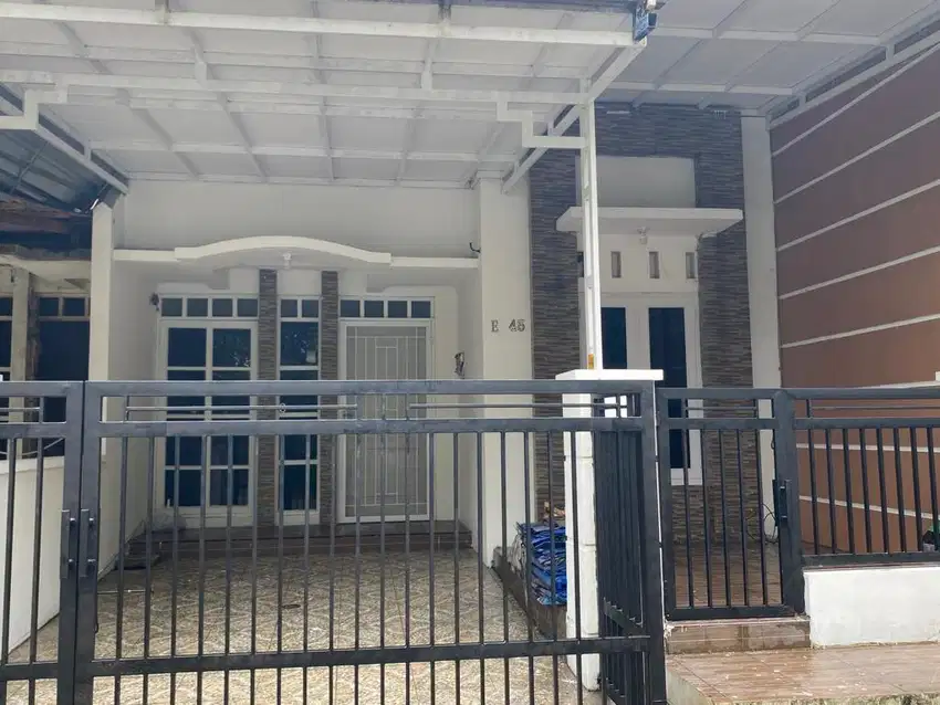 Rumah minimalis siap huni Taman Puspa