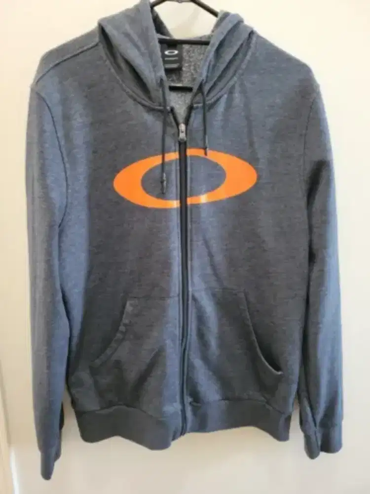 Uniqlo jaket hoodie oakley zipper