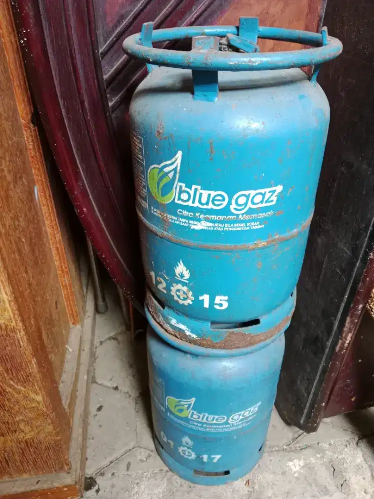 Dijual 2 Tabung kosong merk Blue Gasz