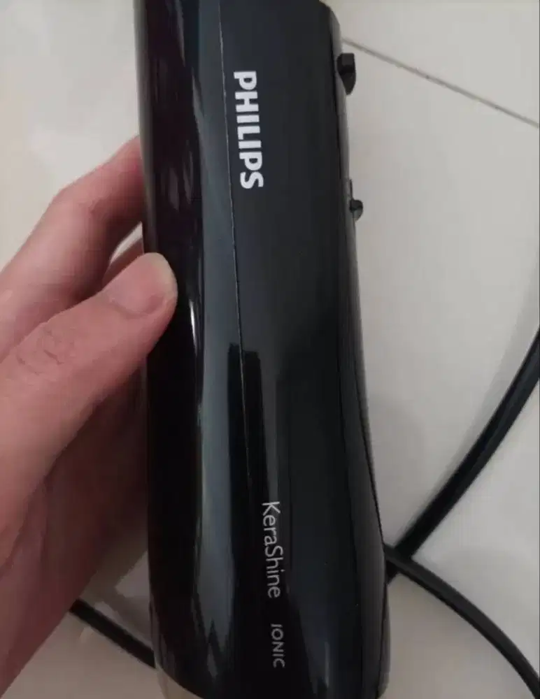 Hairdryer Philips KeraShine Ionic HP8659