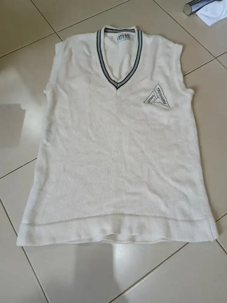 baju rompi  TRUSSARDI   original   seri Action Made in Italy 
size M