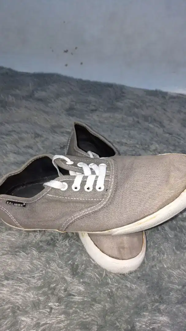 DIJUAL CEPAT SEPATU KALIBRE SIZE 41