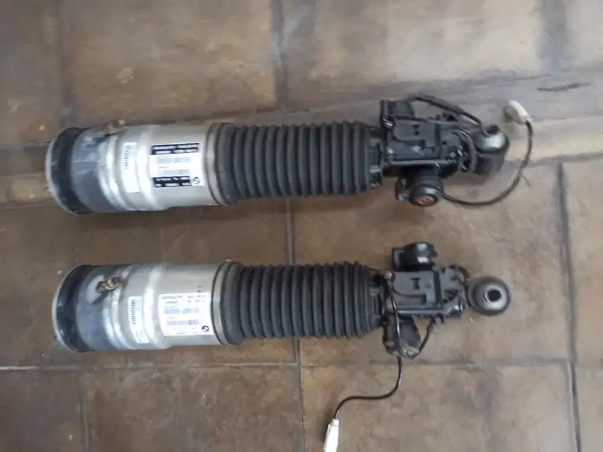 Shockbreaker Air suspensi OEM BMW 730