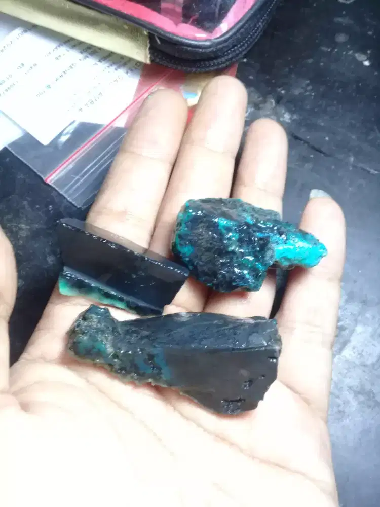 Batu bacan doko bahan keras