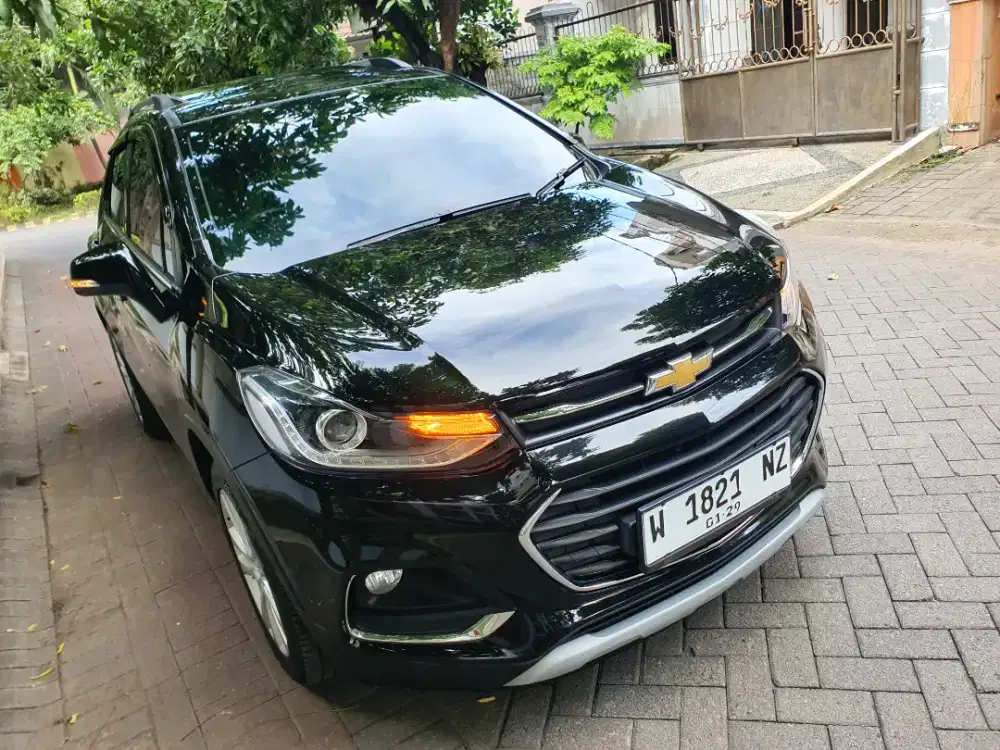 Chevrolet trax ltz premier turbo 2018 bs krdt - Mobil Bekas - 918783746