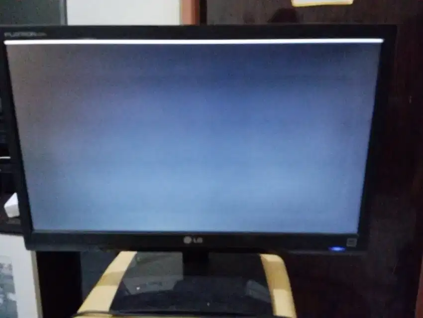Monitor LG 22 inch minus led