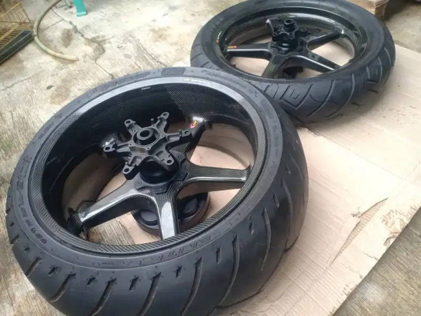 Velg moge carbon BST untuk Harley,Triumph