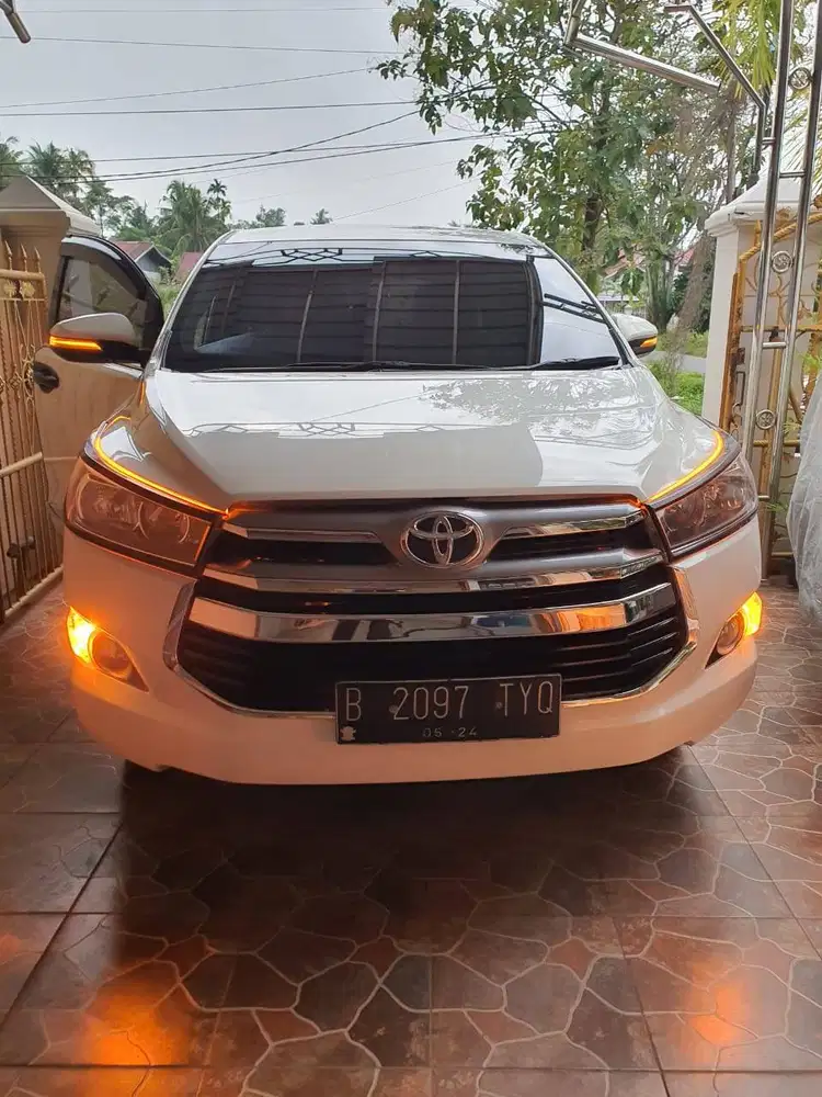 Dijual 2019 Toyota innova g 2.4 at. km rendah
