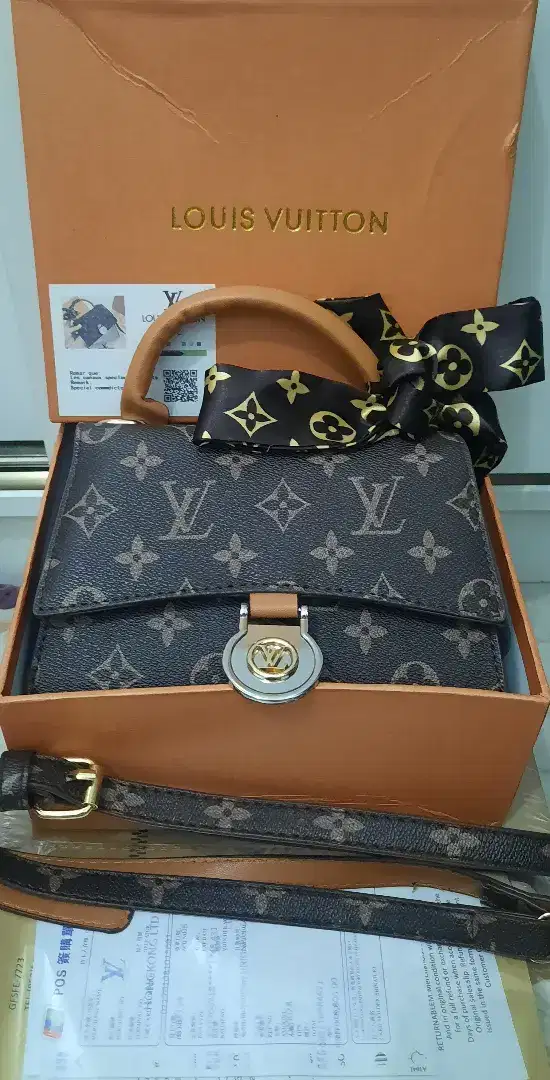 TAS IMPORT LV LUPITA Perahu