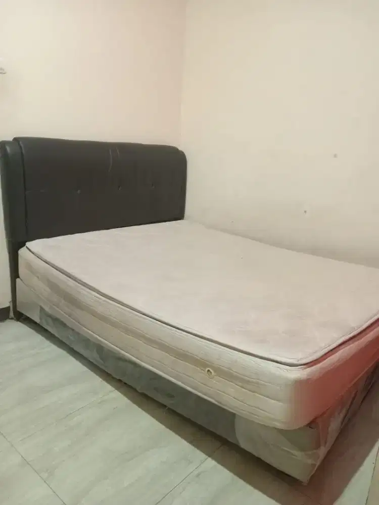 Kasur spring bed uk 160x200 merk elite