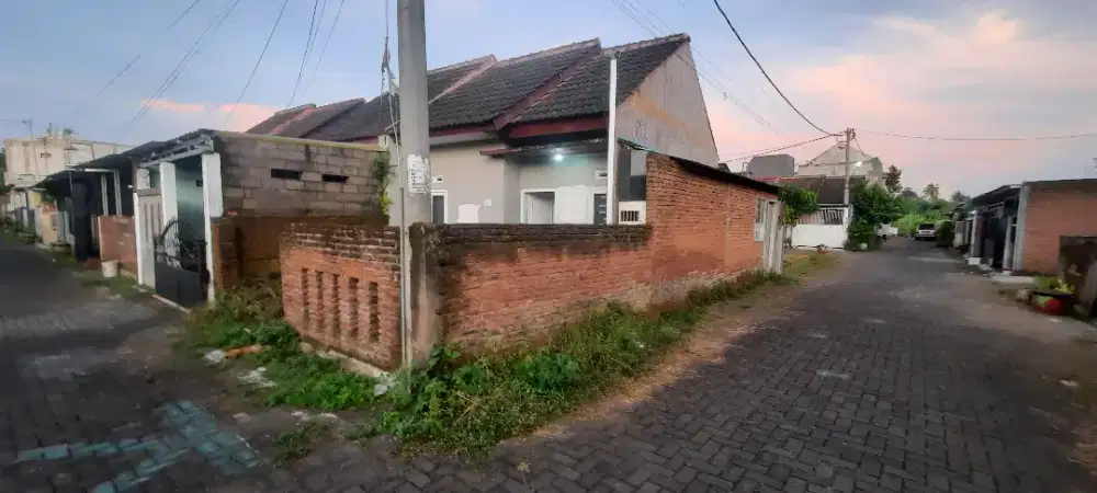 TANAH POJOK GRATIS RUMAH  karangduren residence pakisaji kab malang