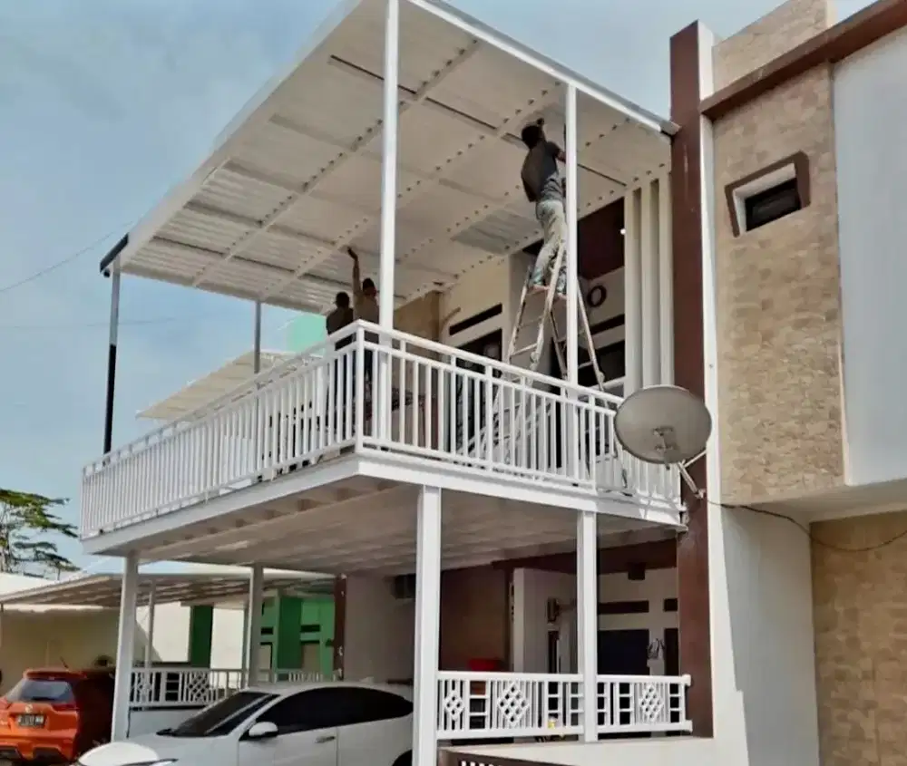 Kanopi balkon. Mezzanine lantai 2.