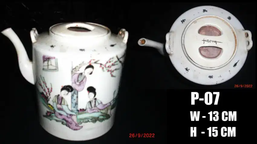 Antique Chinese tea pot