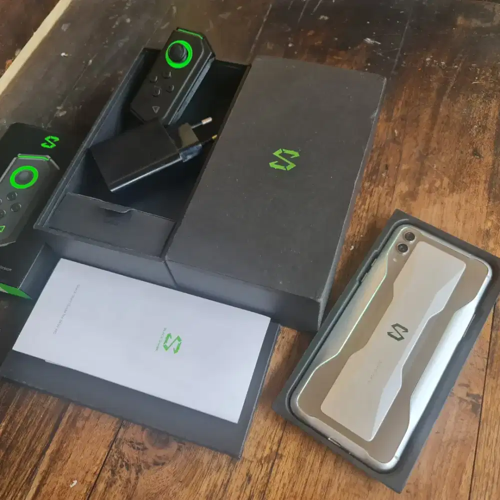 Blackshark 2 128 GB Resmi Indonesia + Gamepad Black Shark 2