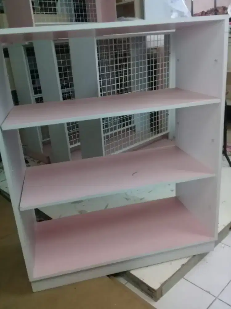 Rak toko / display toko