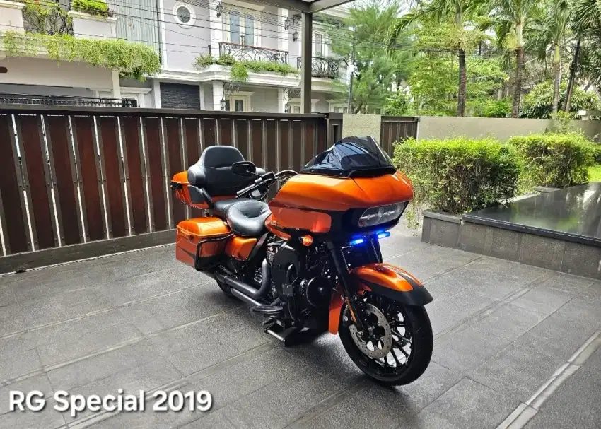 ROAD GLIDE SPECIAL 2019