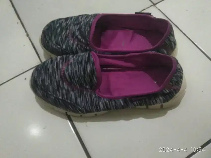 Sepatu merk airwalk