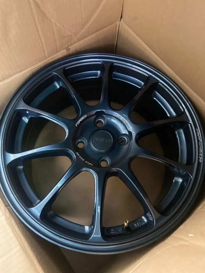 Velg Rays R16 L7