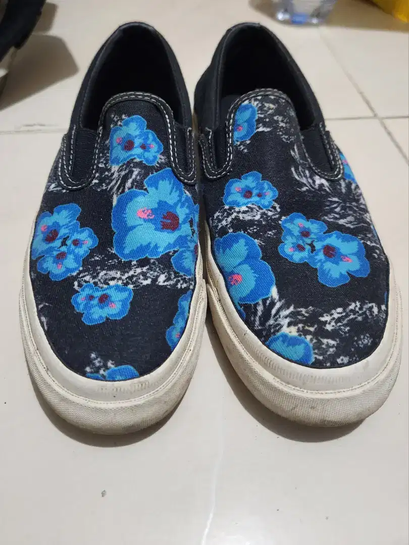 Converse sepatu