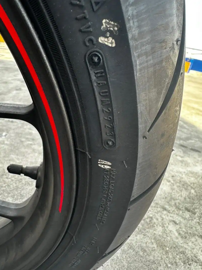 Dijual CBR 150R tricolor 2021 ABS