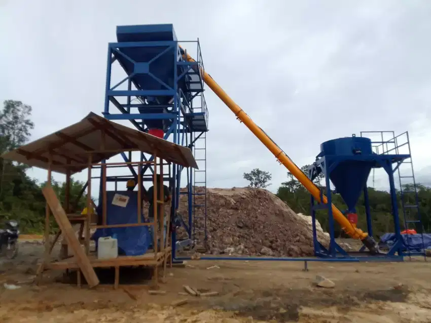 Batching plant mini kapasitas 15-25 m3/jam