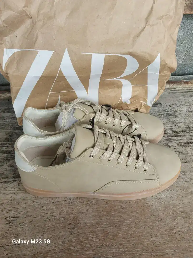 Sepatu zara original size 43 (Baru)