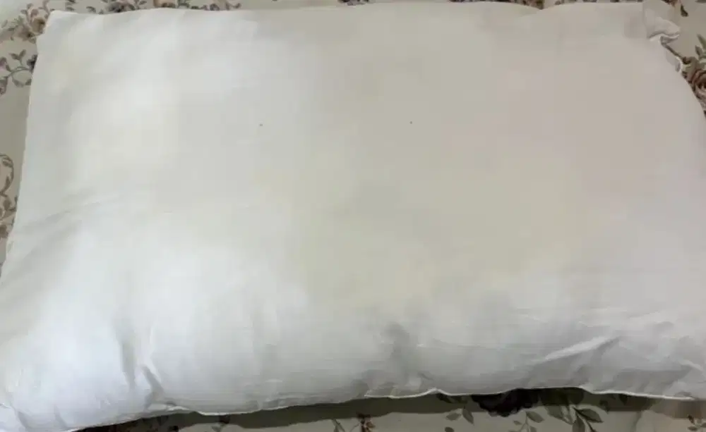 Bantal guling Dacron