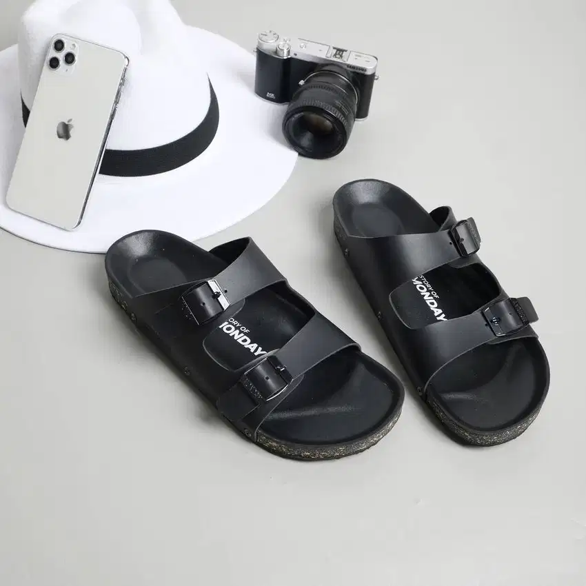 Sandal Casual Pria Yuno - Sandal Slide