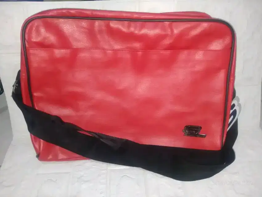 Sling bag skechers original new