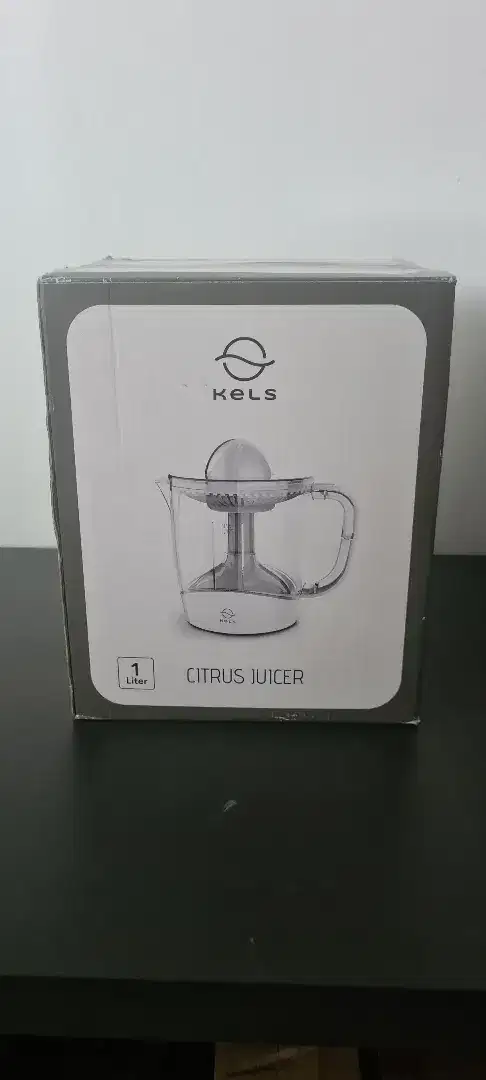 Kels citrus juicer
