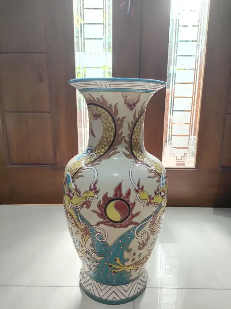 Guci Antik Keramik Motif Naga  Ori Vietnam
