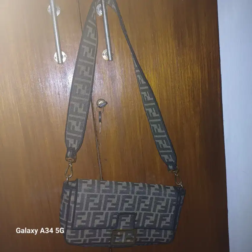 Fendi baquette murah ori