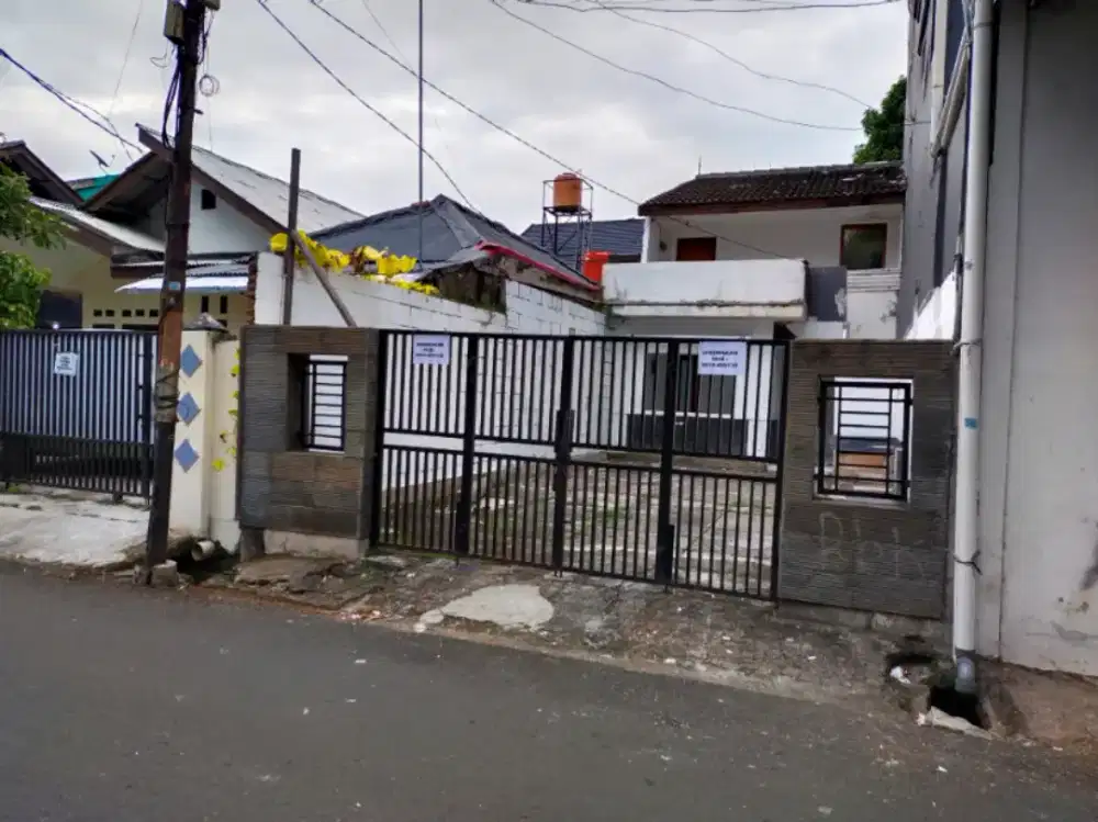 Jual Rumah Mampang Lokasi Strategis