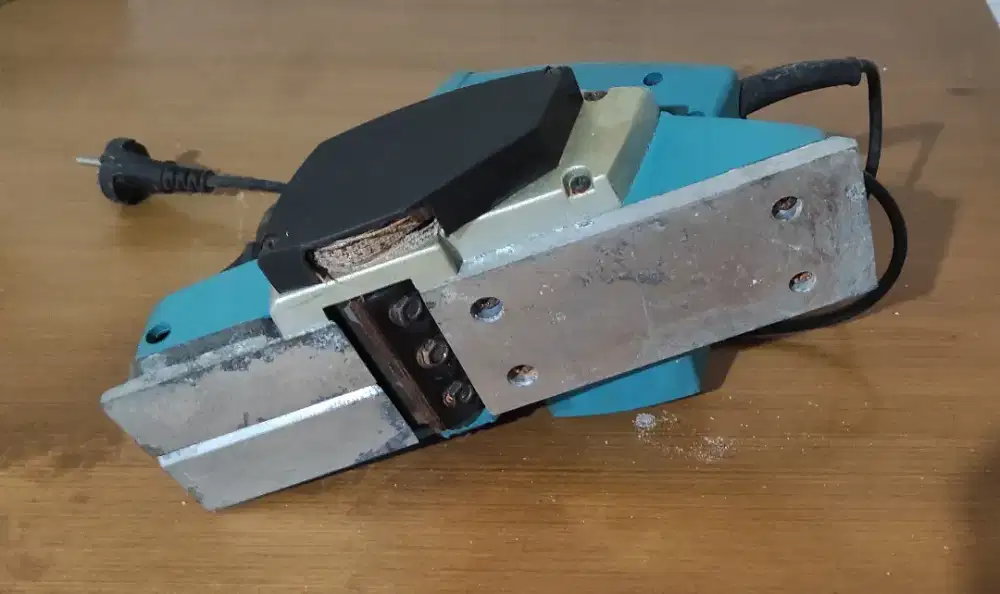 Krisbow Mesin Serut Kayu