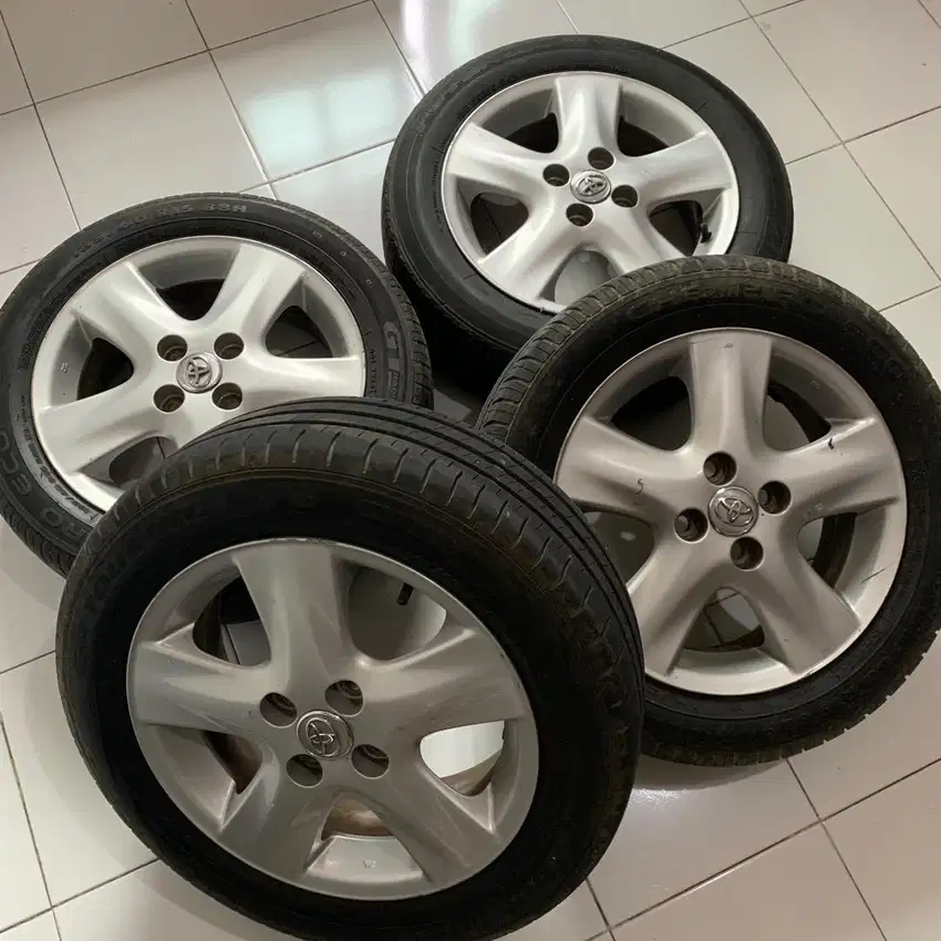 velg yaris R15 Ring 15 pcd 100