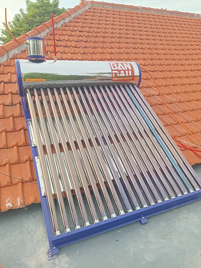 Water heater solar panel tenaga matahari(tanpa listrik)