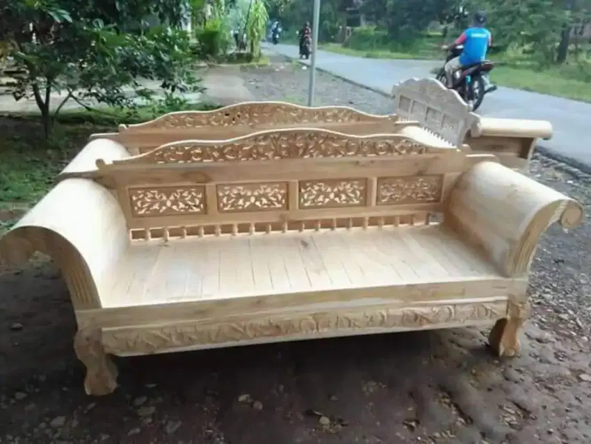 Bangko Madura kaki macan mentahan material kayu jati