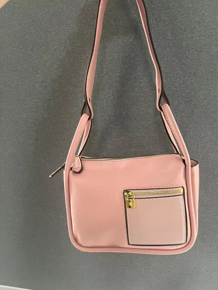 Tas kulit asli dan lembut