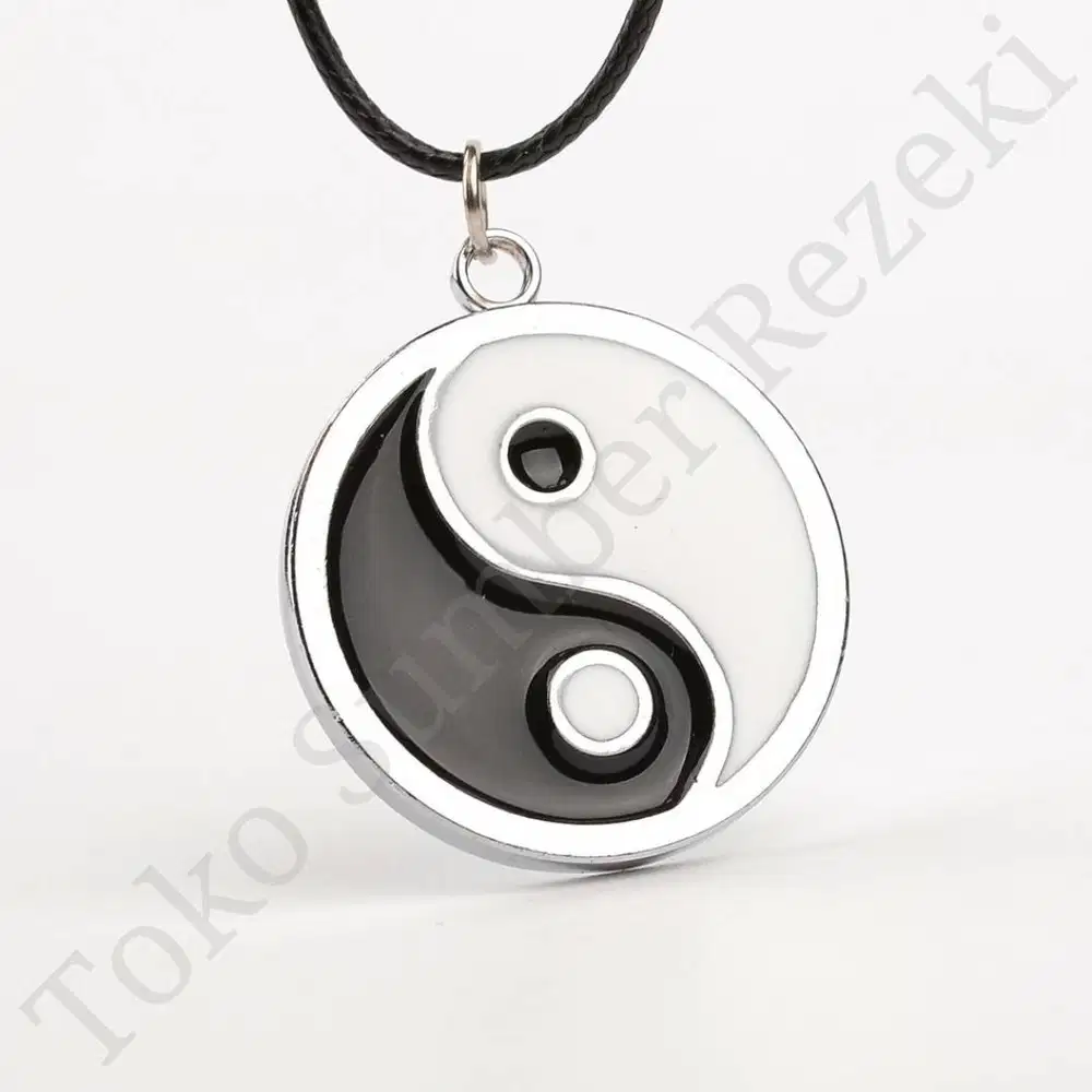 Naruto Day Tai Chi Yin Logo Liontin Kalung Fengshui Keberuntungan