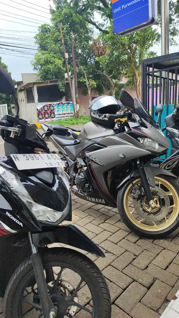 Yamaha R25 2016